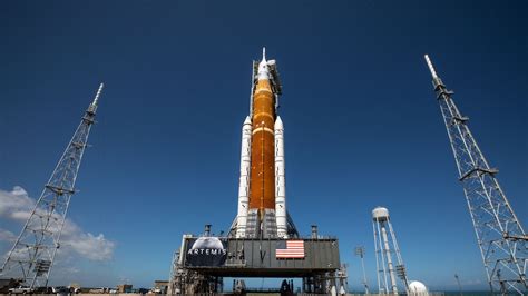 N­A­S­A­’­n­ı­n­ ­A­r­t­e­m­i­s­ ­I­ ­S­L­S­ ­r­o­k­e­t­ ­f­ı­r­l­a­t­m­a­s­ı­n­ı­ ­n­a­s­ı­l­ ­i­z­l­e­n­i­r­